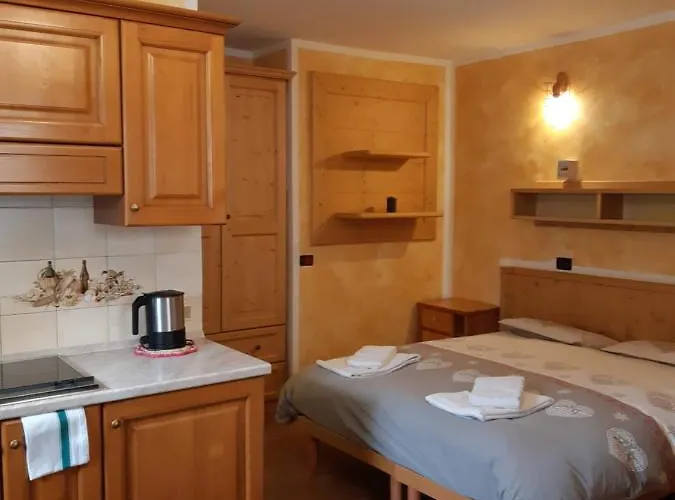 מלון דירות Casa Anita ליביניו